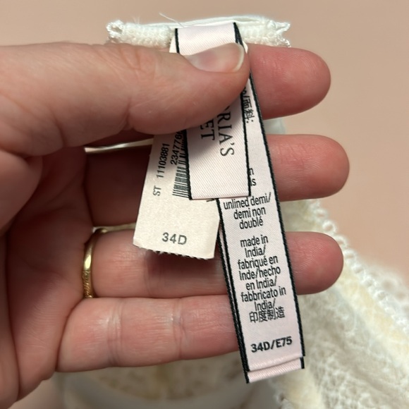 NWT Victoria’s Secret Dream Angels Cream Lace Unlined Demi Push-Up Halter Bra - Picture 5 of 6